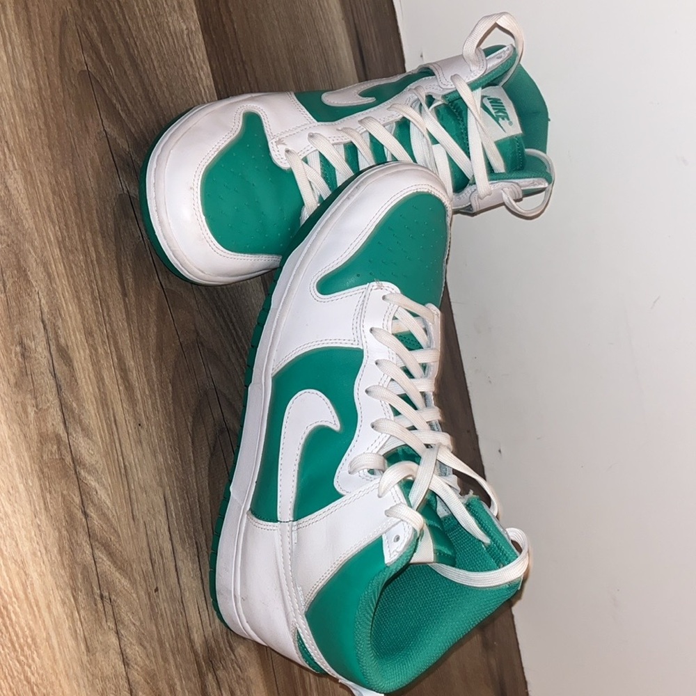 Nike dunk High stadium high green whites BTTYS size 10 M